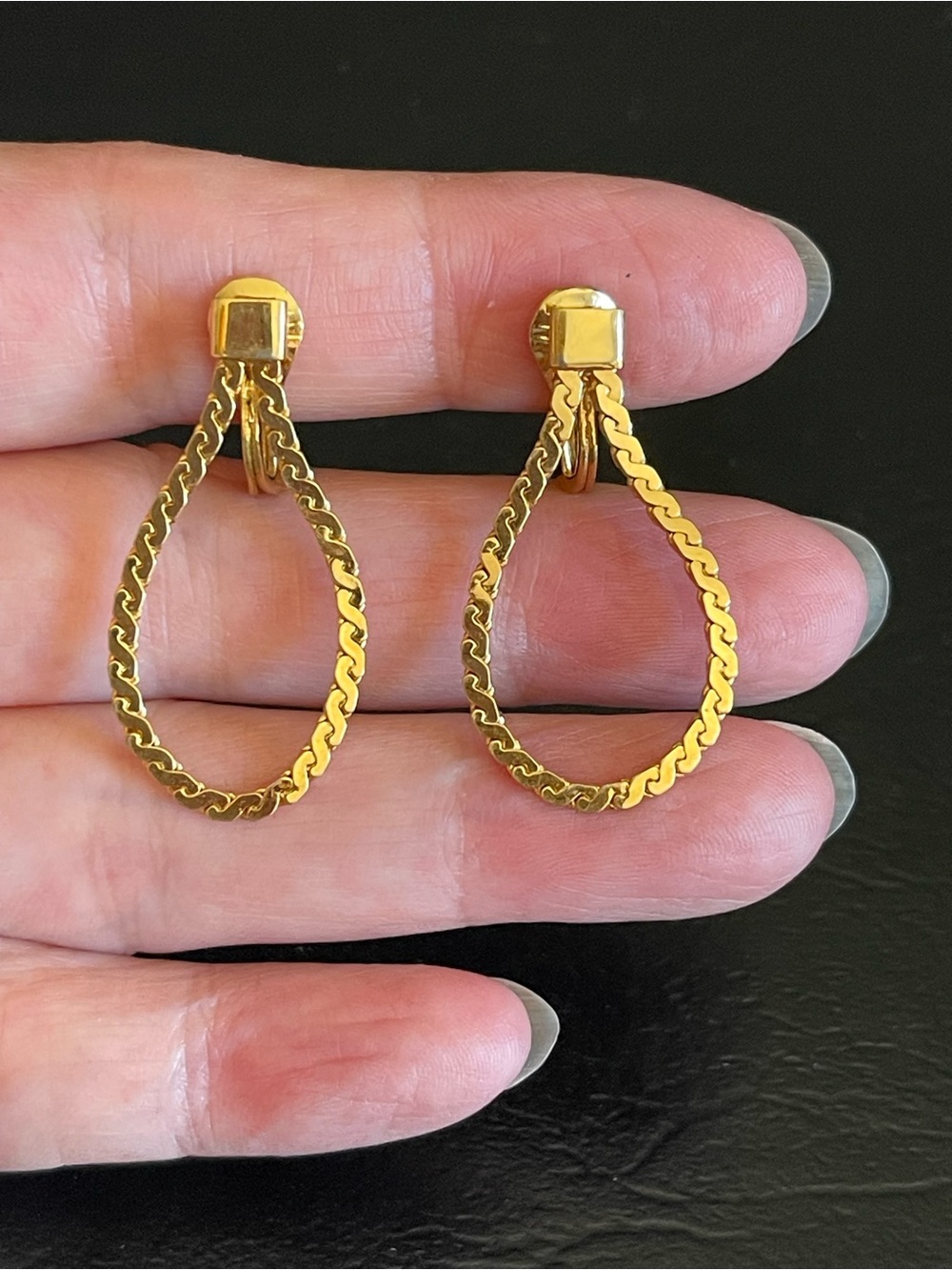 Vintage Monet Gold-Tone Loop Chain Drop Clip-On Earrings.